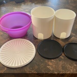 Tupperware Containers ❤️❤️
